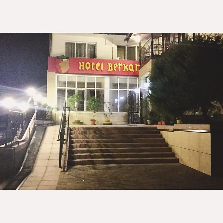 Berkana Hotel อัลมาตี ภายนอก รูปภาพ